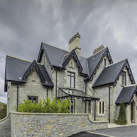 Cae Court Hotel Bridgend  Zewnętrze zdjęcie