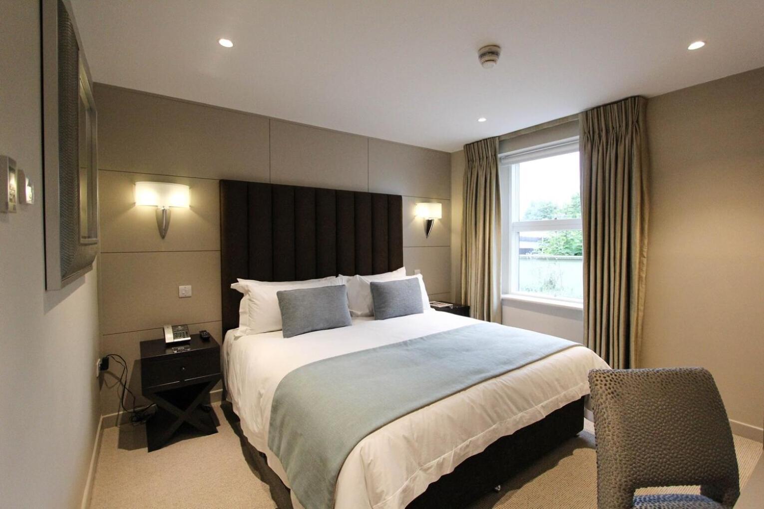Cae Court Hotel Bridgend  Zewnętrze zdjęcie
