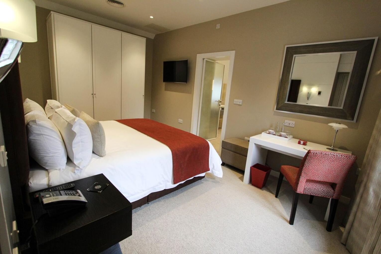Cae Court Hotel Bridgend  Zewnętrze zdjęcie