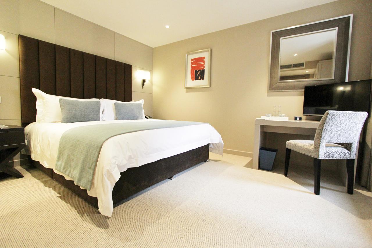 Cae Court Hotel Bridgend  Zewnętrze zdjęcie